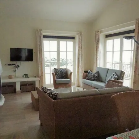 Les Myrtes Лес-Иссамбр